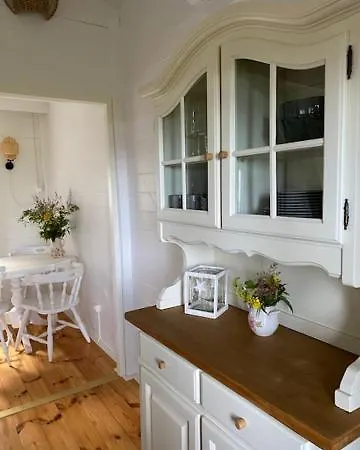 Pihla Rannamaja Sauna Ja Kuemblustuenniga Chalet *