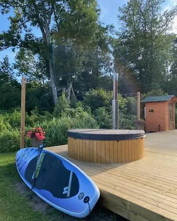 Pihla Rannamaja Sauna Ja Kuemblustuenniga * Vintri