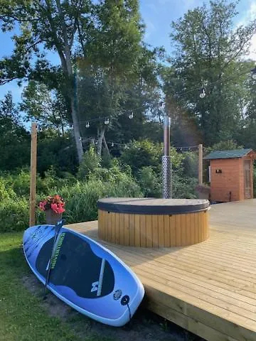 Pihla Rannamaja Sauna Ja Kuemblustuenniga * Vintri